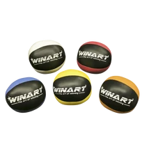 Metalna žoga (žoga za met) iz usnja, 4-delna (stuk žoga) WINART - S-Sport.si Metalna žoga (žoga za met) iz usnja, 4-delna (stuk žoga) WINART - S-Sport.si